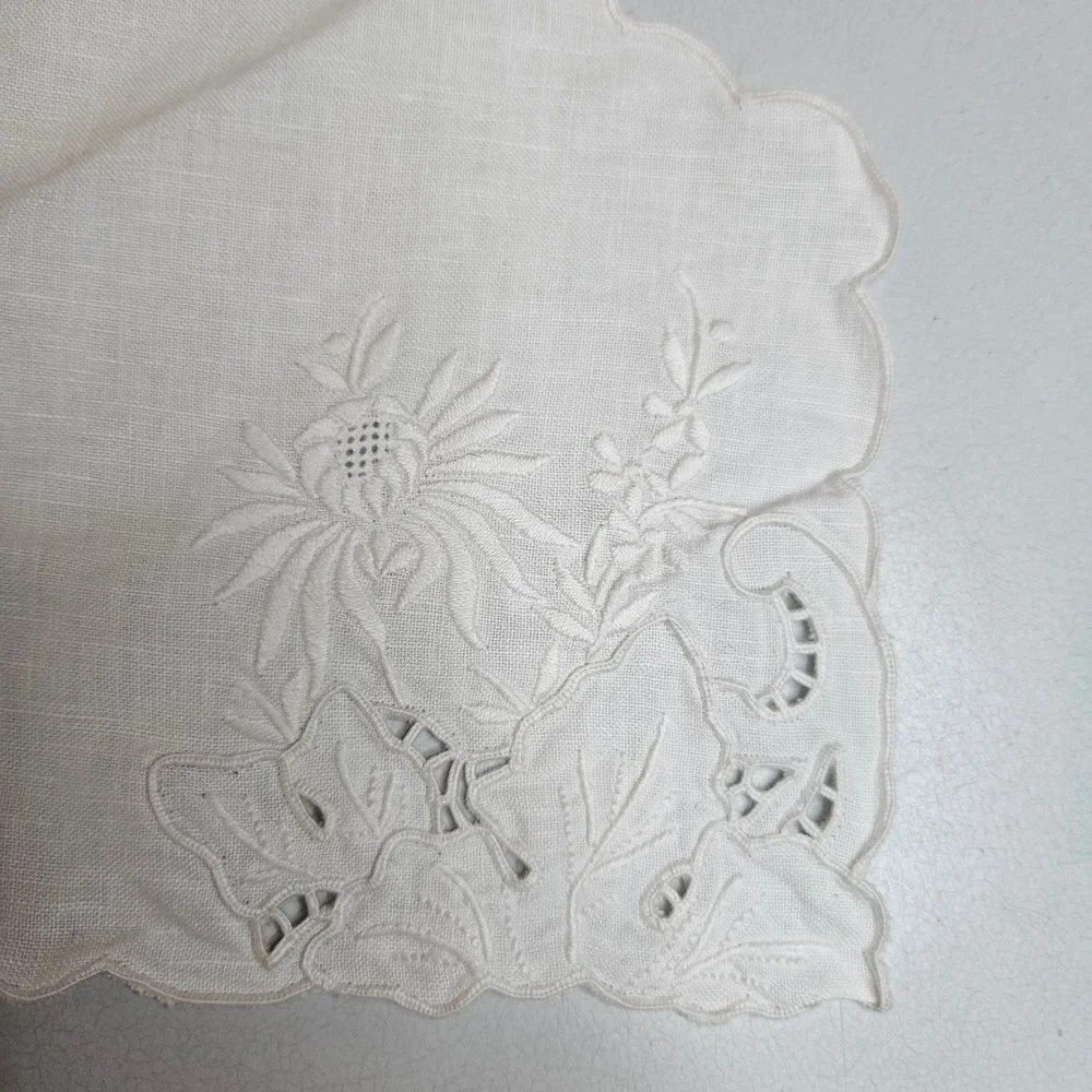 N/A vintage white